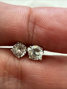 Sterling Silver 925 CZ Stud Earrings 5mm Round Solitaire Classic